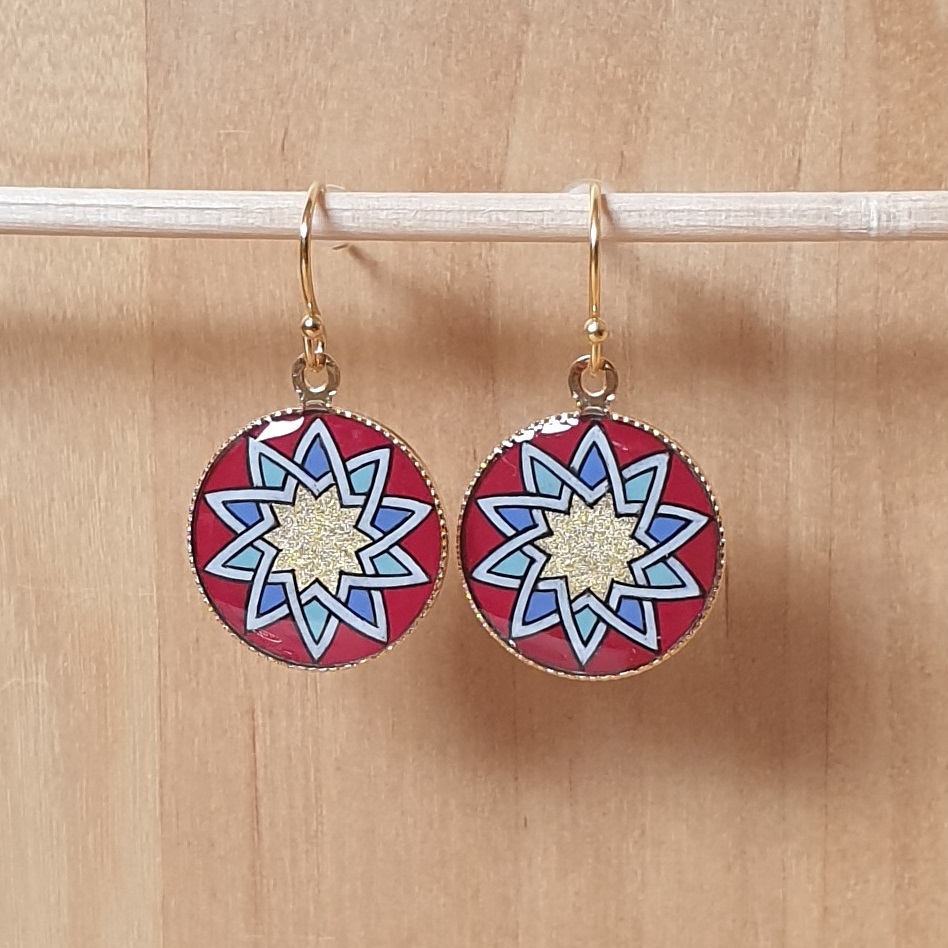 Goud/rood/blauw/groen rozet oorbellen