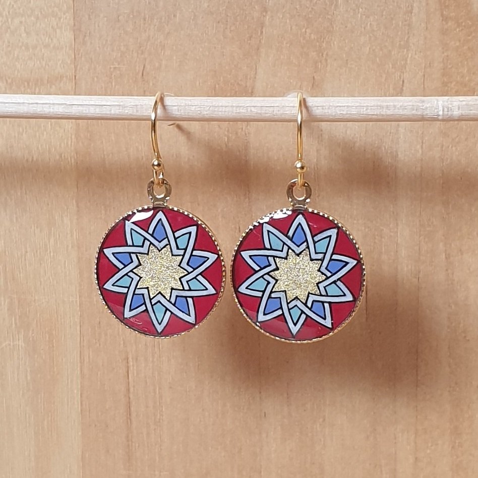 Goud/rood/blauw/groen rozet oorbellen
