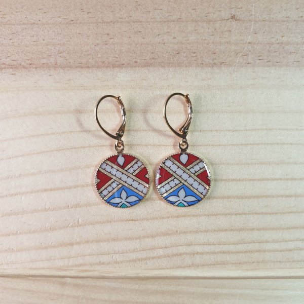 Goud/rood/blauw/groen verlichte hanger oorbellen