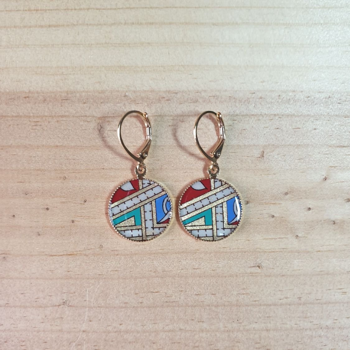 Goud/rood/blauw/groen verlichte hanger oorbellen
