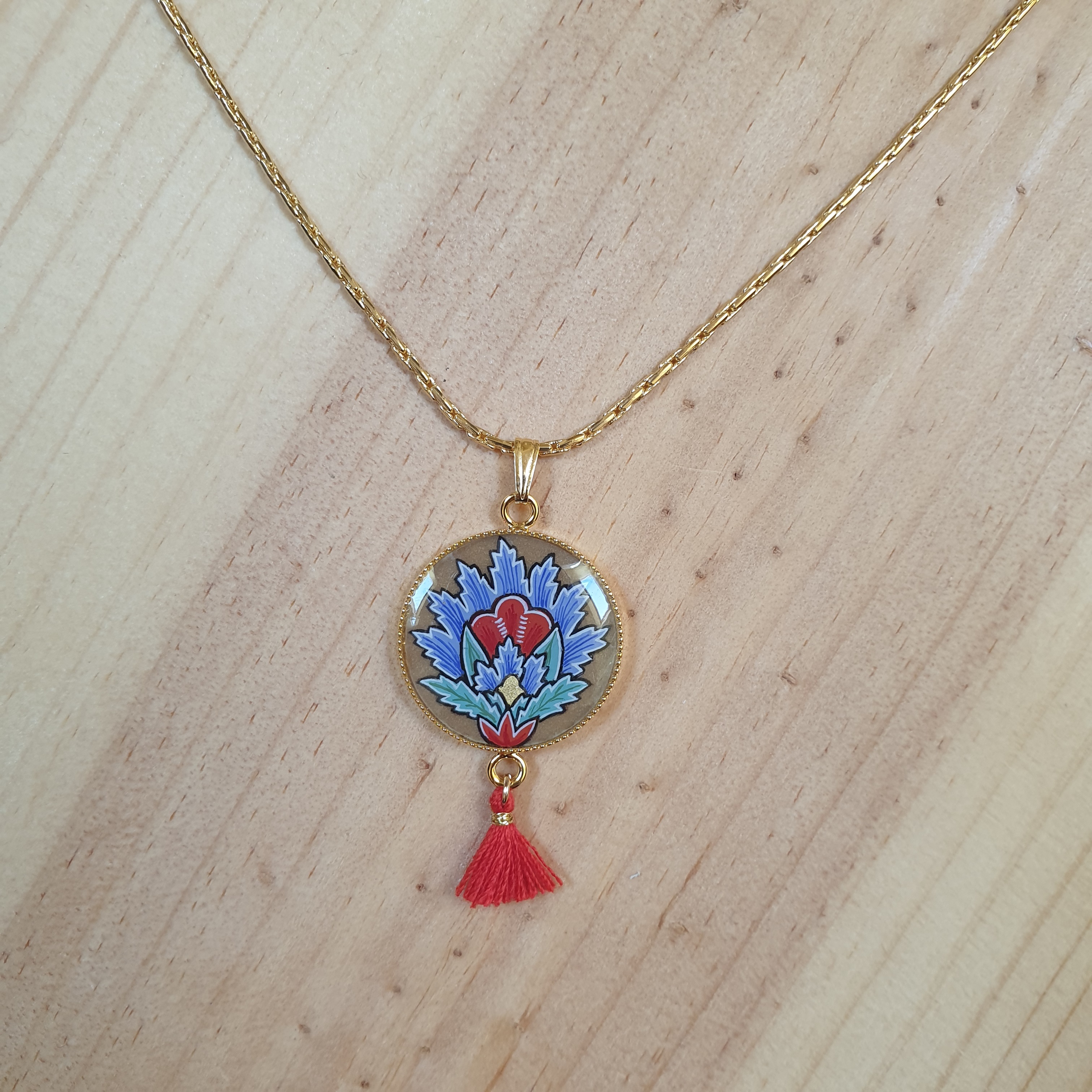 Halsketting hanger verlichte blauwe oosterse bloem