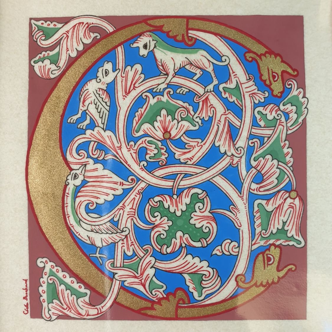 Verlichte letter C in Romaanse stijl
